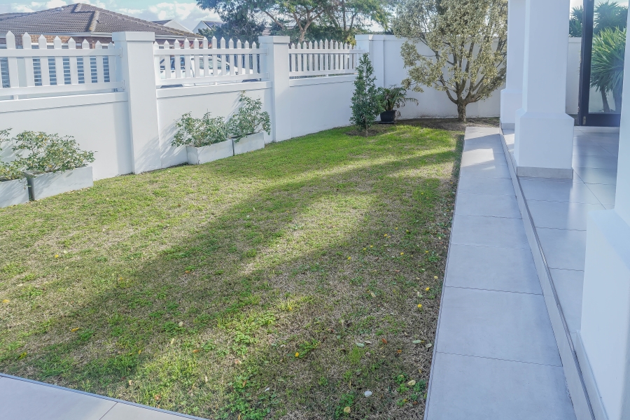 3 Bedroom Property for Sale in Jakarandas Western Cape